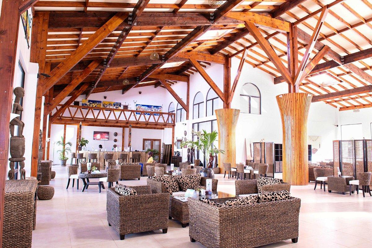 Ocean Bay Hotel & Resort Bakau ภายนอก รูปภาพ