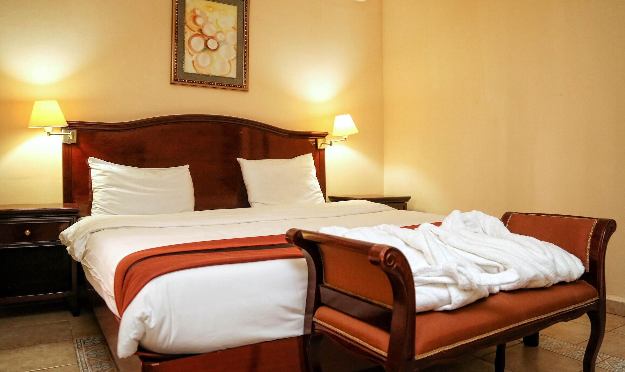 Ocean Bay Hotel & Resort Bakau ภายนอก รูปภาพ