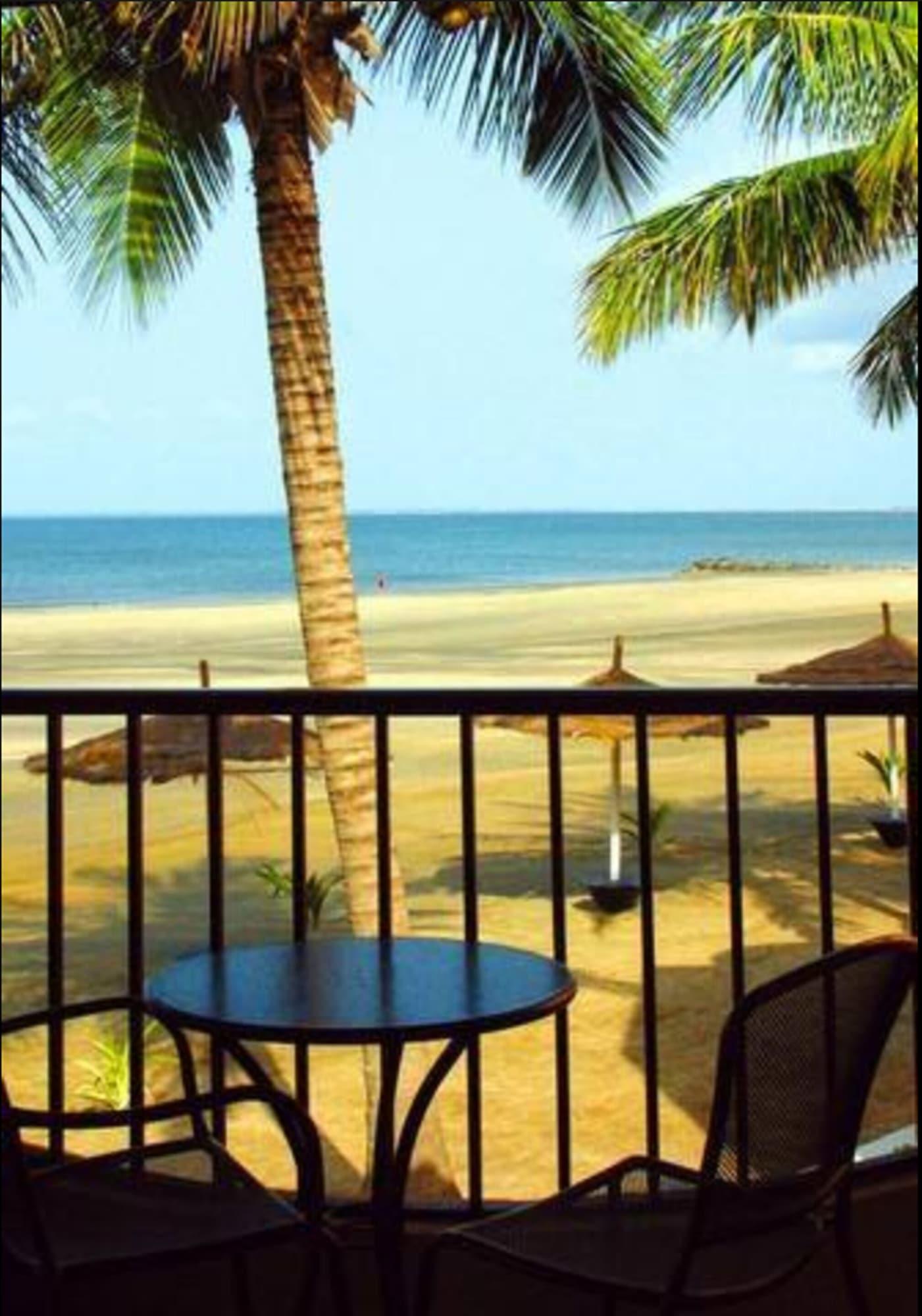 Ocean Bay Hotel & Resort Bakau ภายนอก รูปภาพ