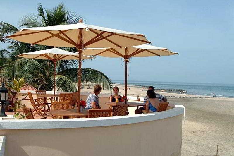 Ocean Bay Hotel & Resort Bakau ภายนอก รูปภาพ
