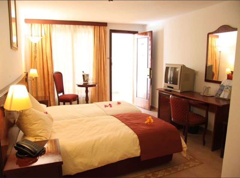 Ocean Bay Hotel & Resort Bakau ภายนอก รูปภาพ