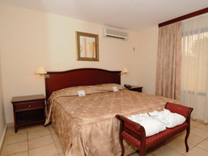 Ocean Bay Hotel & Resort Bakau ภายนอก รูปภาพ