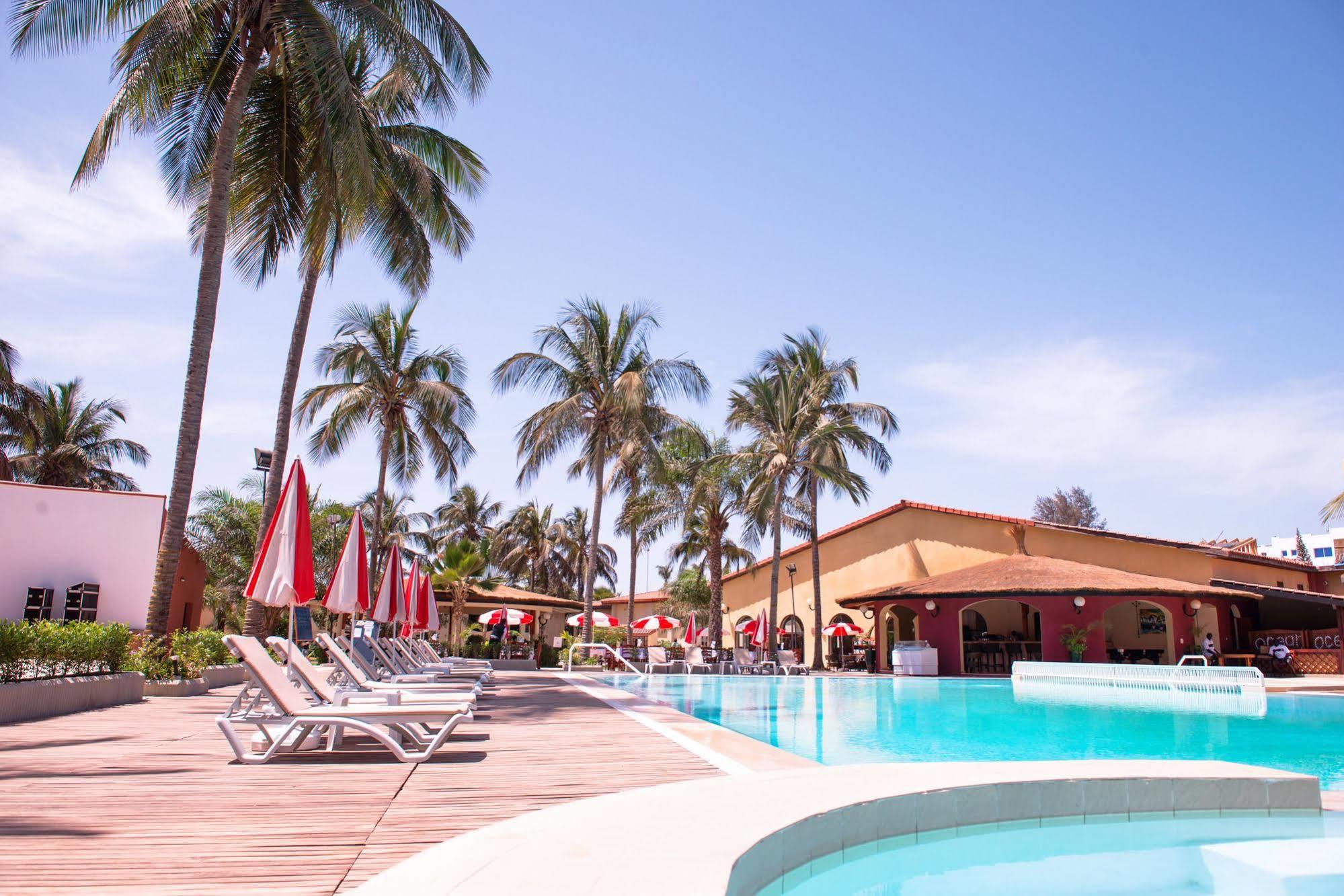 Ocean Bay Hotel & Resort Bakau ภายนอก รูปภาพ