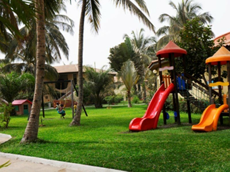 Ocean Bay Hotel & Resort Bakau ภายนอก รูปภาพ