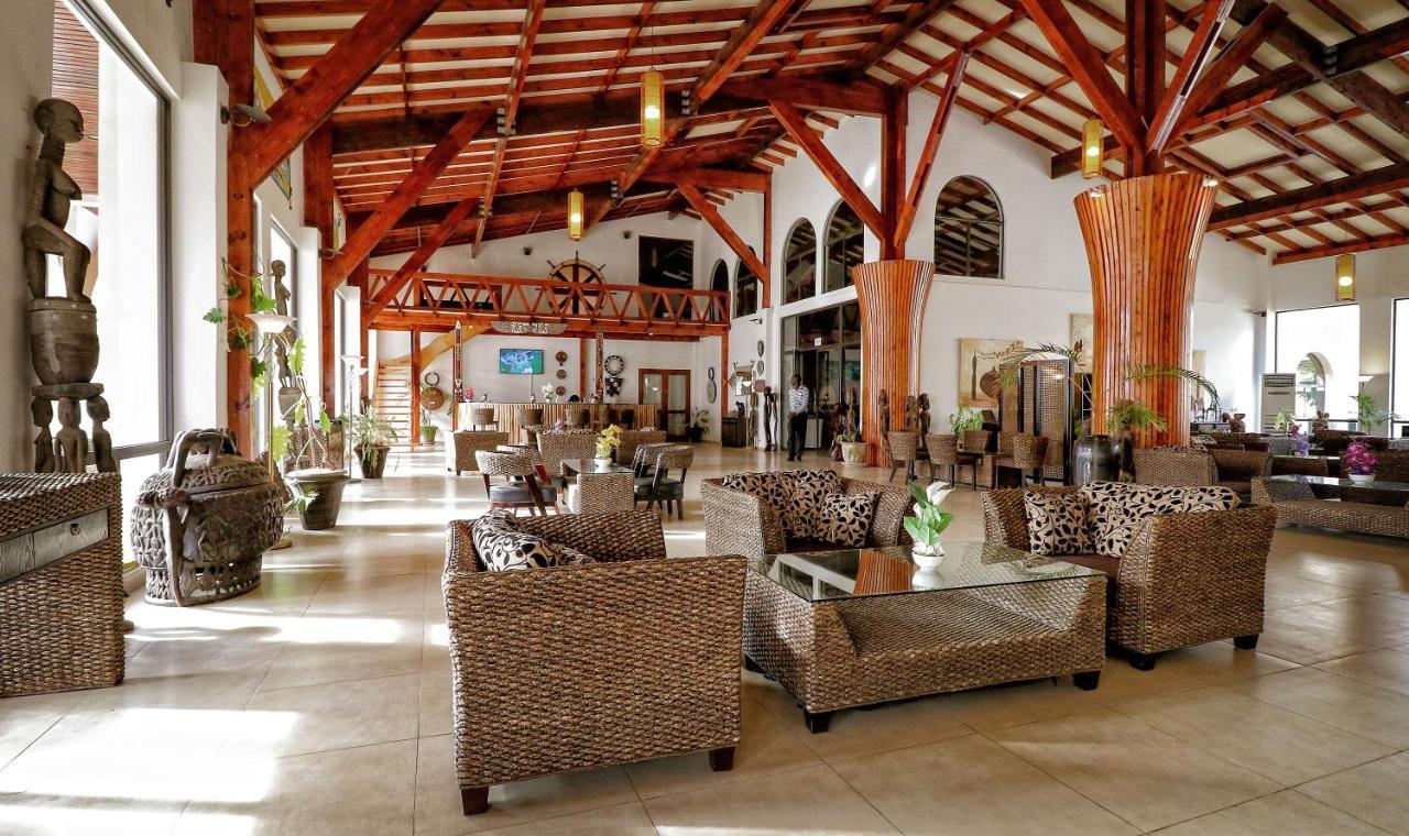 Ocean Bay Hotel & Resort Bakau ภายนอก รูปภาพ